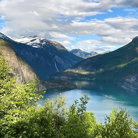 Сasa de vacaciones Lovely In *